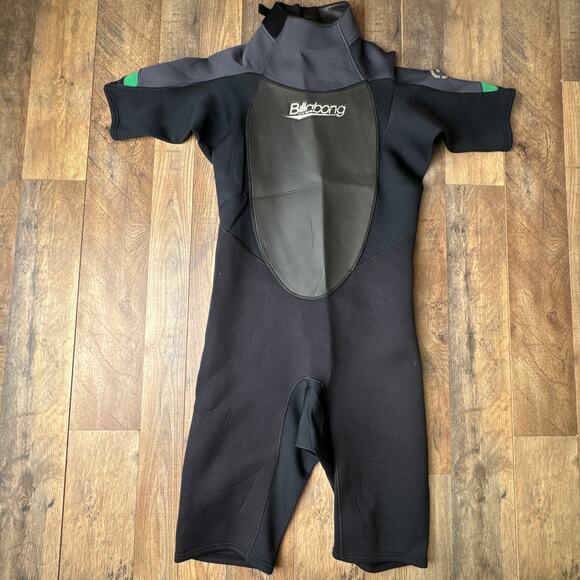 Billabong Wetsuit 2mm Men's Size Large Black Foil Flatlock 202 Surfing 5587